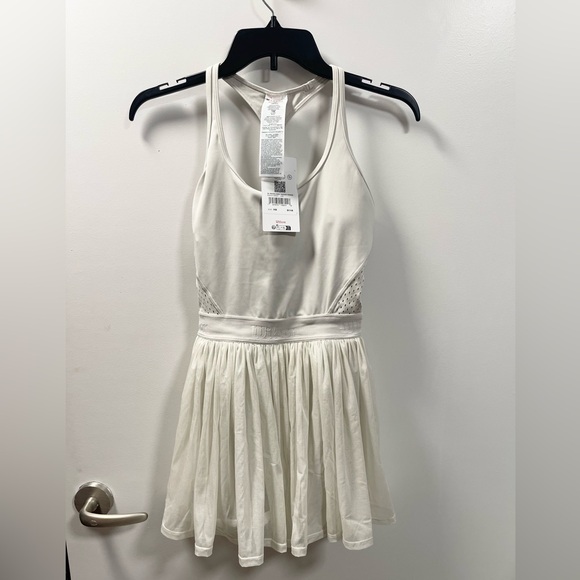 Wilson Headliner Tennis Dress - Picture 4 of 4